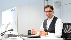 drustveni inzenjering zicer plavi ured