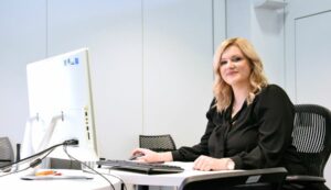 osobni brend na LinkedIn-u zicer plavi ured