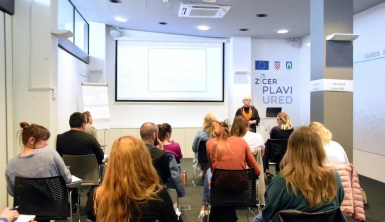 Kako izdaje račun paušalist koji posluje s inozemstvom? – Plavi ured